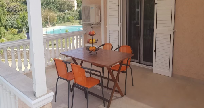 terrasse-appartement-delpino-location