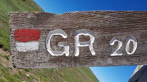 panneau-gr-20-trek-corse-nord-sud-aventure